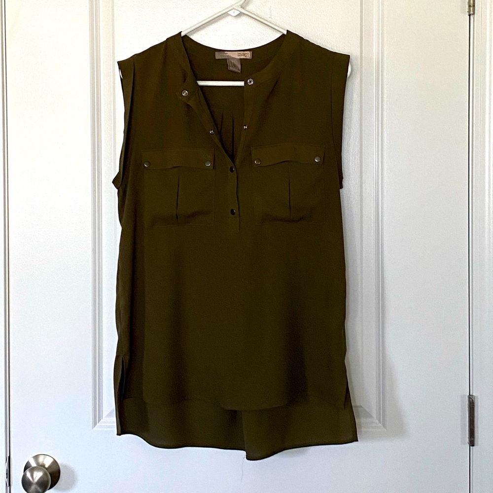 Green sleeveless medium hi-low blouse loose fitting cooling material by Target